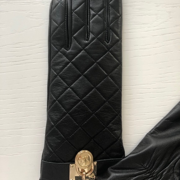 Michael Kors Gloves - Picture 3 of 3